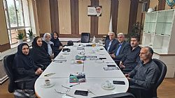 نشست صمیمانه سرپرست دانشگاه صنایع چوب و کاغذ مازندران با رئیس اتحادیه آرایشگران ساری، رئیس انجمن صنفی آموزشگاه‌های فنی و حرفه‌ای ساری و عضو هیئت مدیره کانون کشور و عضو هیئت مدیره با هدف هم‌اندیشی برای بهبود پذیرش رشته تازه‌تأسیس گریم و آرایش و پیرایش 